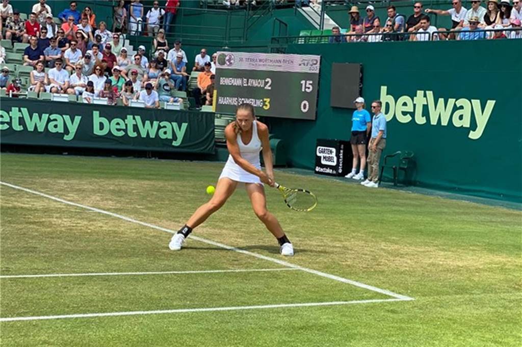 Plötzlich vor 4000 Zuschauern: Deutens Eva Bennemann erlebte außergewöhnliches Match Eva Bennemann in Halle