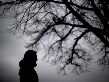 Nach Schätzungen der Weltgesundheitsorganisation WHO steigt die Zahl der Menschen mit Depressionen rasant. Foto: Julian Stratenschulte/Illustration