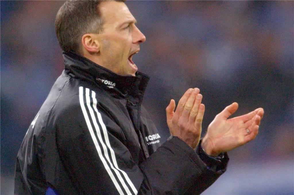 Schalke und der Schleudersitz: „Tausend Trainer schon verschlissen“ Nach Schalke nie wieder in der Bundesliga: Frank Neubarth.