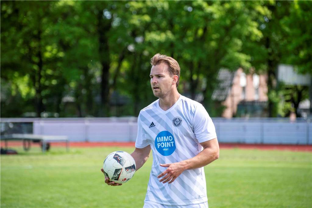 Nach schwacher Anfangsphase kam der ETuS Haltern zwar besser ins Spiel, musste sich aber trotzdem mit 2:3 dem TuS Gahlen geschlagen geben. Das Aufbäumen kam schlichtweg zu spät.