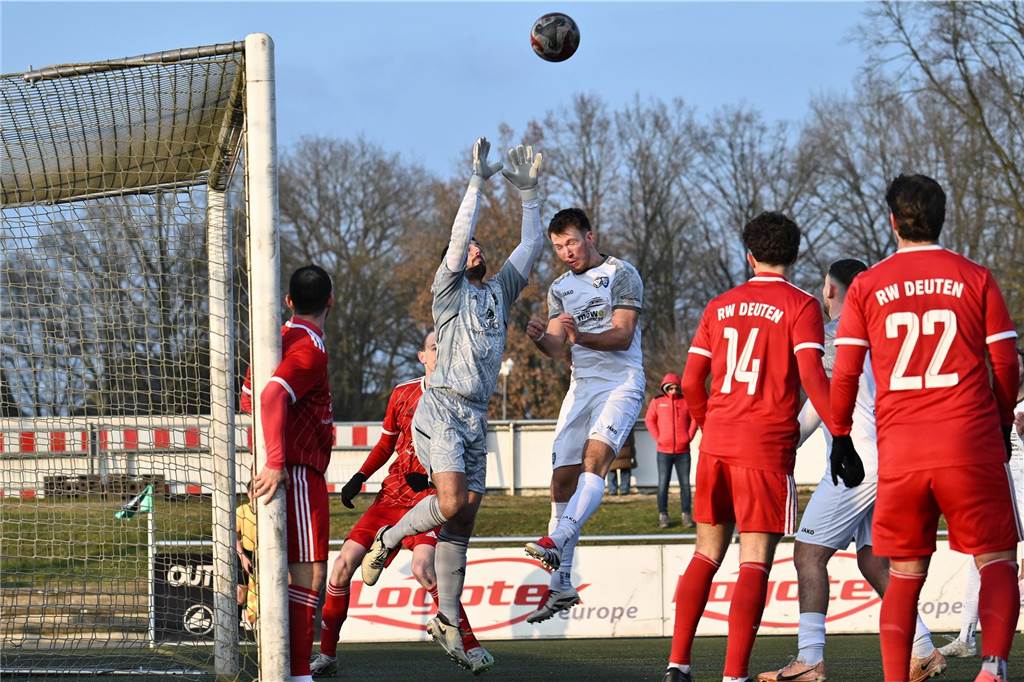 Nach sechs Landesliga-Siegen in Serie war für RW Deuten am Sonntag (16. Februar) Schluss: Gegen den TuS Haltern kassierten die Rot-Weißen eine 1:2-Niederlage.