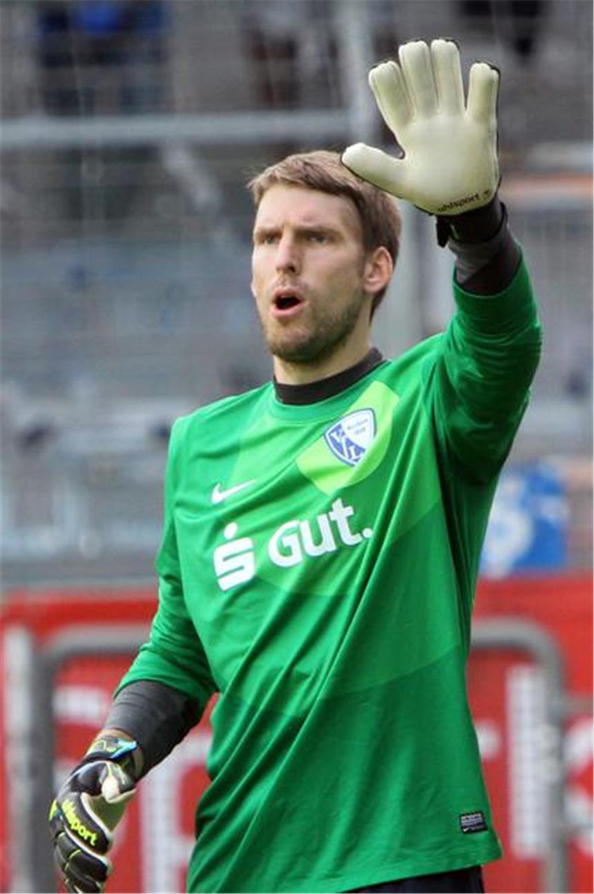 Gas geben für den ersten Heimsieg Nach seinem Einsatz in der Bochumer U 23-Mannschaft wird Torhüter Andreas Luthe am Freitag wieder bei den Profis im Spiel gegen Nürnberg zwischen den Pfosten stehen.