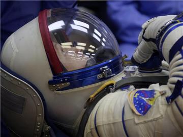 Nachdem eine schwere Technikpanne eine schnelle Ankunft zunächst verhindert hatte, haben drei Raumfahrer Kurs auf die Internationale Raumstation ISS genommen. Foto: Maxim Shipenkov