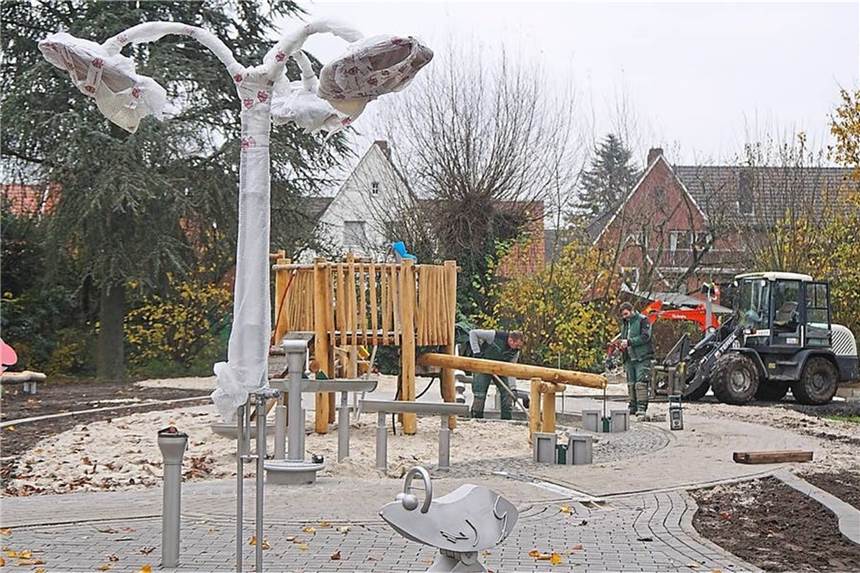 Engagement für Stadtpark: Ein Heimatpreis geht nach Gescher Nachdem mit dem Baumhaus und dem Wasserspielplatz (Foto) im Stadtpark bereits Projekte für Kinder umgesetzt worden sind, sollen nun Ruheliegen für die ältere Generation angeschafft werden.