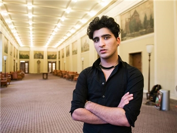 Nasser El-Ahmad 2015 im Rathaus Schöneberg in Berlin. Foto: Gregor Fischer