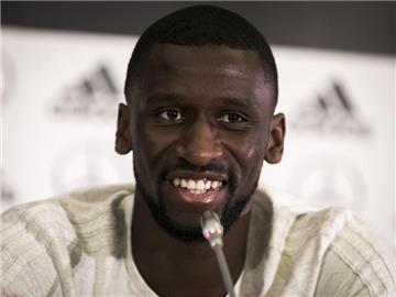 Nationalspieler Antonio Rüdiger spielt jetzt für den FC Chelsea. Foto: Christian Charisius