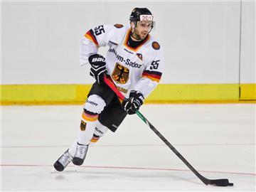 Nationalspieler Felix Schütz hat die Qual der Wahl. Foto: Daniel Karmann