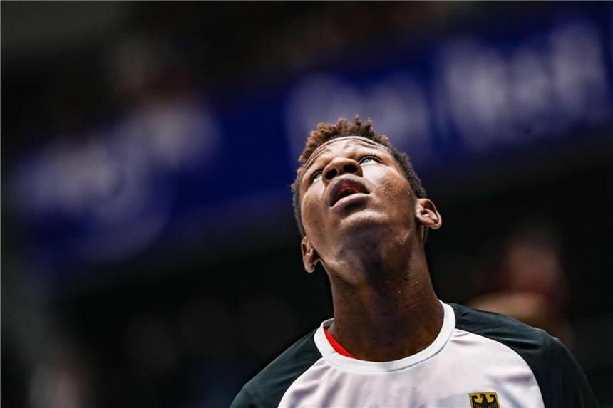 Basketball-Youngster Bonga meldet sich zum NBA-Draft an Nationalspieler Isaac Bonga träumt von der NBA. Foto: Frank Rumpenhorst