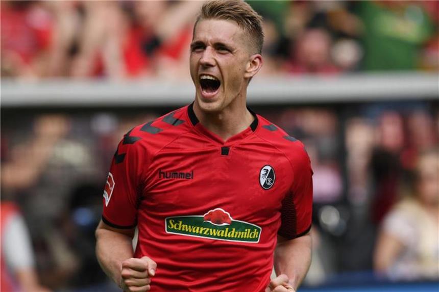 Nationalspieler Nils Petersen trainiert schon wieder mit dem SC Freiburg für die neue Saison. Foto: Patrick Seeger