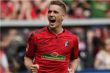 Nationalspieler Nils Petersen trainiert schon wieder mit dem SC Freiburg für die neue Saison. Foto: Patrick Seeger