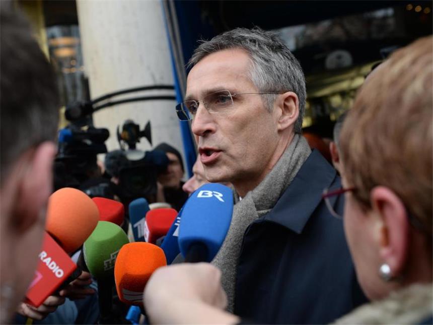 Merkel kommt zur Münchner Sicherheitskonferenz Nato-Generalsekretär Jens Stoltenberg bei seiner Ankunft zur 51. Sicherheitskonferenz in München. Foto: Andreas Gebert