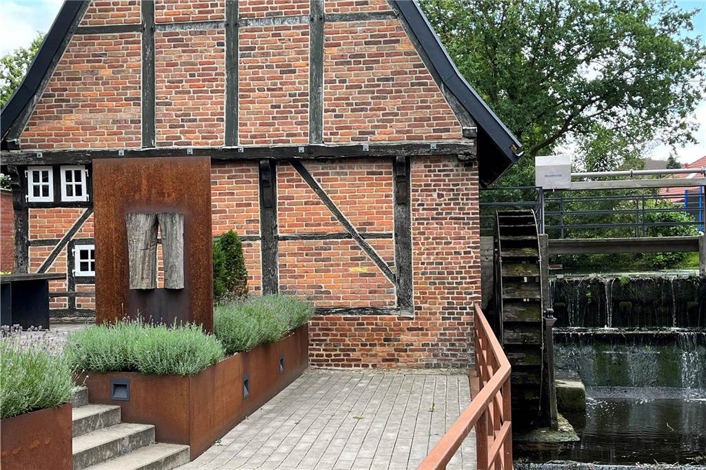 Entlang der Legdener Mühlen auf der Mühlenradtour der Münsterland Zeitung.