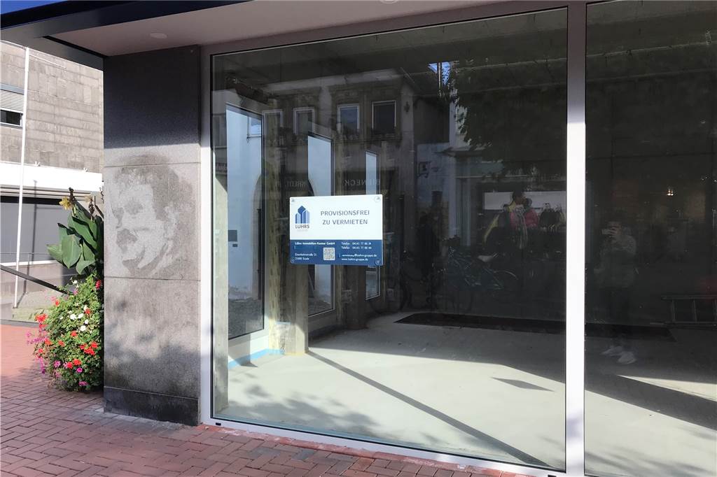 Nach Umbau: Schuhhaus Schlatholt in Lüner Innenstadt öffnet wieder Nebenan sollte eigentlich ein neuer Laden entstehen. Doch die Fläche sucht noch immer einen Nachmieter.