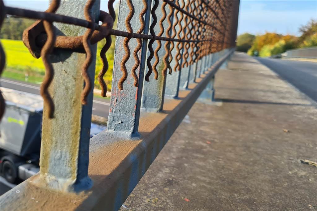 Autobahnbrücken-Ärger in Heek: Schwerlastverkehr bleibt Streitpunkt Negativ aufgefallen ist bisher keine der Brücken bei den regelmäßigen Kontrollen.