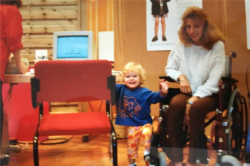 Nele und Linus Wopker setzen auf Pflege in der Firma der Eltern Nele Wopker war schon als kleines Kind mit bei Veranstaltungen des Pflegebüros dabei.