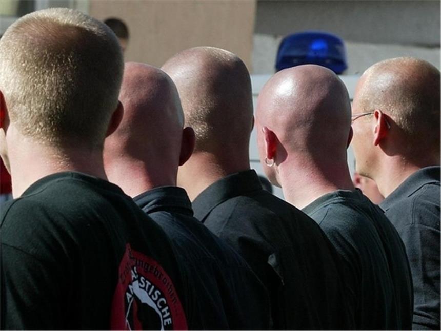 Neonazis in Wunsiedel (Archivfoto). Der Volksverhetzungsparagraf verstößt laut Bundesverfassungsgericht nicht gegen das Grundgesetz.