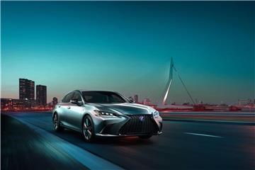 Neue Mittelklasse: Der ES ersetzt bei Lexus Anfang 2019 in Deutschland den GS. Foto: Lexus