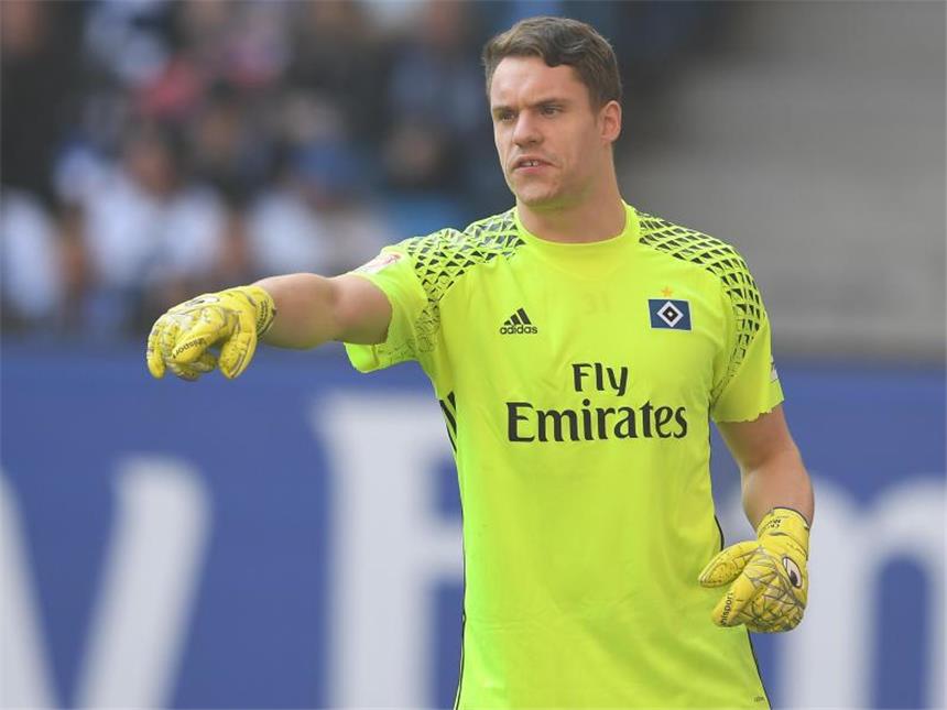 Mathenia Nummer eins beim HSV - Ohne vier im Pokal Neue Nummer eins beim HSV: Christian Mathenia. Foto: Carmen Jaspersen