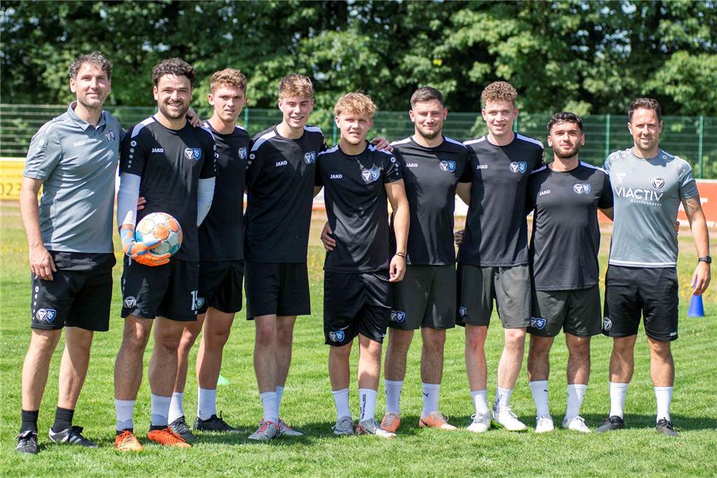 „Das ist auch nicht ohne“: Erst Karriereende, jetzt plötzlich Co-Trainer beim TuS Haltern Neue Trainer, neue Spieler: Der TuS Haltern am See ist Ende Juni in die Vorbereitung gestartet.