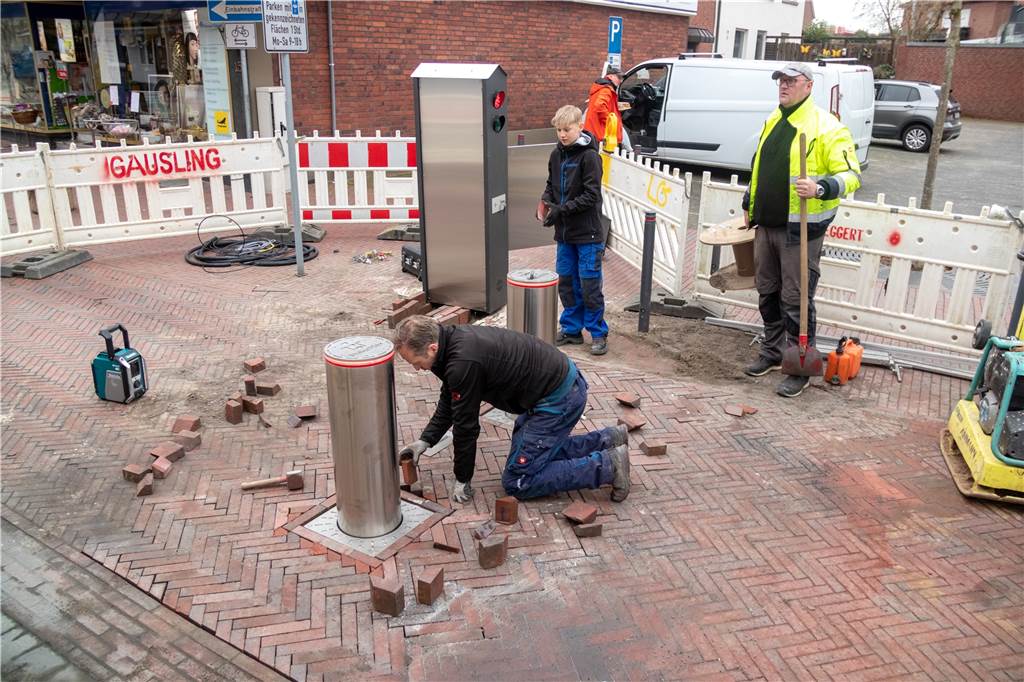 Poller-Neustart in Stadtlohn: Nächtliche Barriere fährt wieder hoch Neuer Anlauf: In dieser Woche wurden die Arbeiten an der erneuerten Polleranlage in der Mühlenstraße abgeschlossen. Am Montagabend geht die Anlage erstmals wieder in Betrieb.