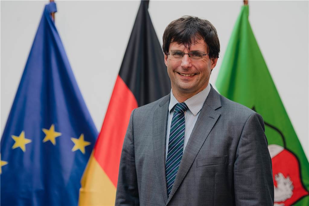 Neuer Finanzminister wird der bisherige CDU-Landtagsabgeordnete Marcus Optendrenk.
