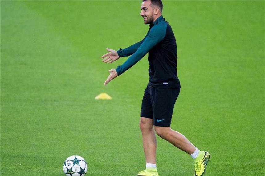 Dortmund gegen Hannover noch ohne Alcácer Neuzugang Paco Alcácer wird noch nicht im Aufgebot des BVB für das Spiel bei Hannover 96 stehen. Foto: Marius Becker