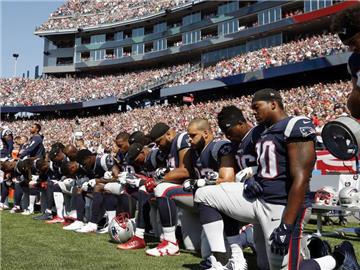 NFL-Spieler der New England Patriots protestierten während der US-Nationalhymne.