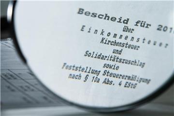 Nicht immer ist im Steuerbescheid alles richtig. Wollen Steuerzahler etwas berichtigen, können sie einen Einspruch einlegen. Foto: Franziska Gabbert