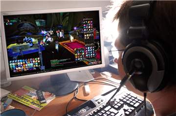 Nicht immer sei exzessives Online-Gaming ein Zeichen für Vereinsamung.