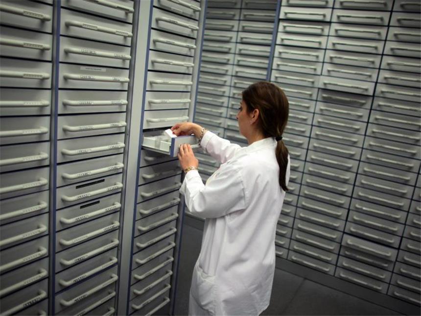 Wenn die Medizin alle ist: Lieferengpässe bei Arzneimitteln Nicht jeder Lieferengpass bedeutet, dass es ein Medikament nicht mehr zu kaufen gibt: In den meisten Fällen gebe es Alternativen, beruhigt das Bundesgesundheitsministerium. Foto: Fredrik von Erichsen