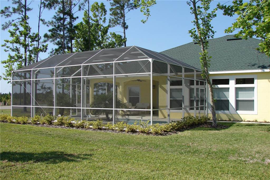 Nicht jeder Wintergarten oder Terrassenüberdachung ist genehmigungsfrei.