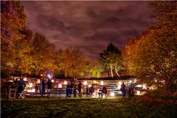 Nicht nur das Amphitheater im Bürgerpark wird beim Adventszauber illuminiert.
