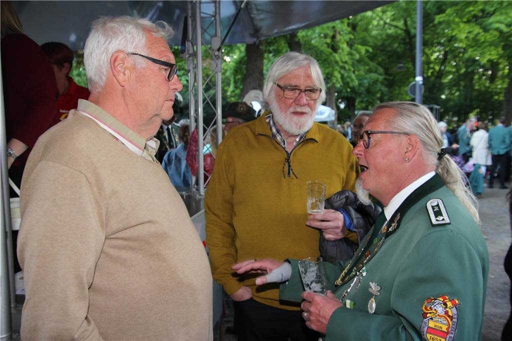 Nicht nur lustige Trinksprüche, sondern auch tiefe Gespräche gab es auf dem Salinenfest.