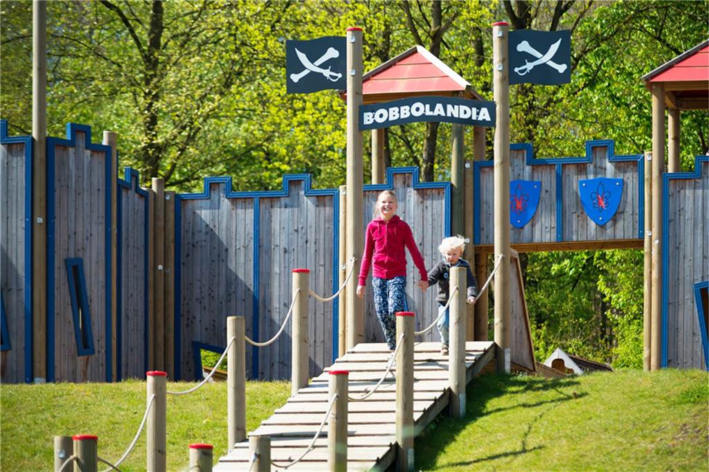 Jede Menge Action: Freizeitparks in NRW starten in die Saison besucher im bobbolandia