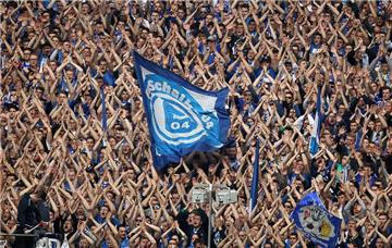 Nicht viele Schalke-Fans werden den weiten Weg nach Krasnodar antreten.