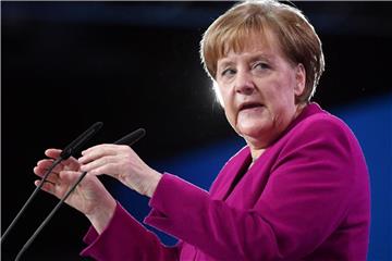 Nicht vor Ort, aber vor dem TV wird Bundeskanzlerin Angela Merkel die Paralympics verfolgen. Foto: Bernd von Jutrczenka
