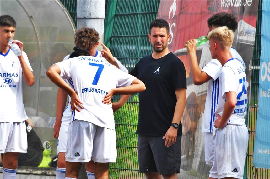 B-Junioren: Wacker Obercastrop wird von Corona ausgebremst Nicht zum Zuge kommen die B-Junioren des SV Wacker mit Trainer Brahim Amghar (Mitte).