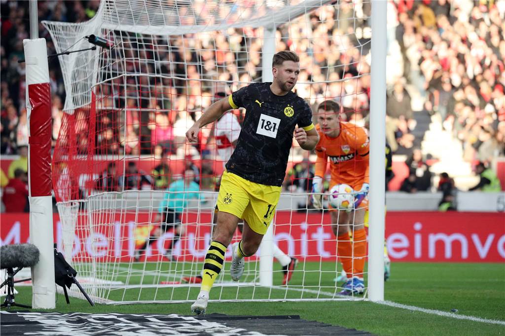 BVB stellt in Stuttgart 16 Jahre alten Negativwert ein: Skurrile Dortmunder Elfmeter-Bilanzen Niclas Füllkrug bejubelt seinen Treffer in Stuttgart.