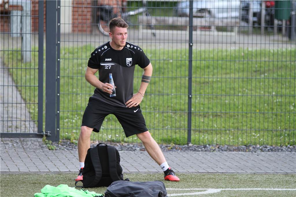 „Richtig Bock“: Nico Plechaty steht endlich wieder für den FC Nordkirchen auf dem Platz Nico Plechaty hat das Training aus Vorsicht etwas früher beendet.