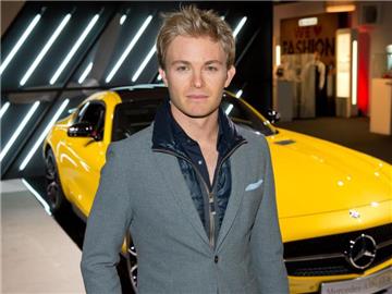 Nico Rosberg gibt sich vor der neuen Saison selbstbewusst. Foto: Jörg Carstensen