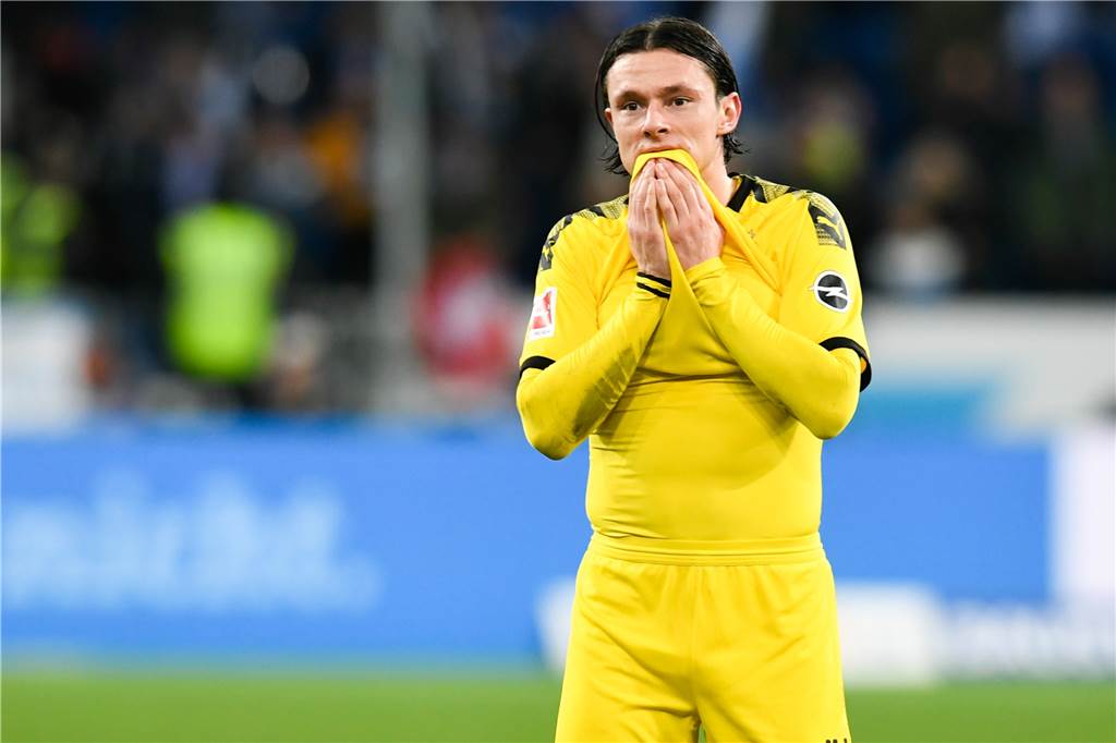 BVB-Profi bei Unwetter in Autounfall verwickelt - vier Kinder verletzt Nico Schulz hat nach ersten Erkenntnissen die Kontrolle über sein Auto verloren, als er am Sonntag (4.7.) bei starkem Regen unterwegs war.