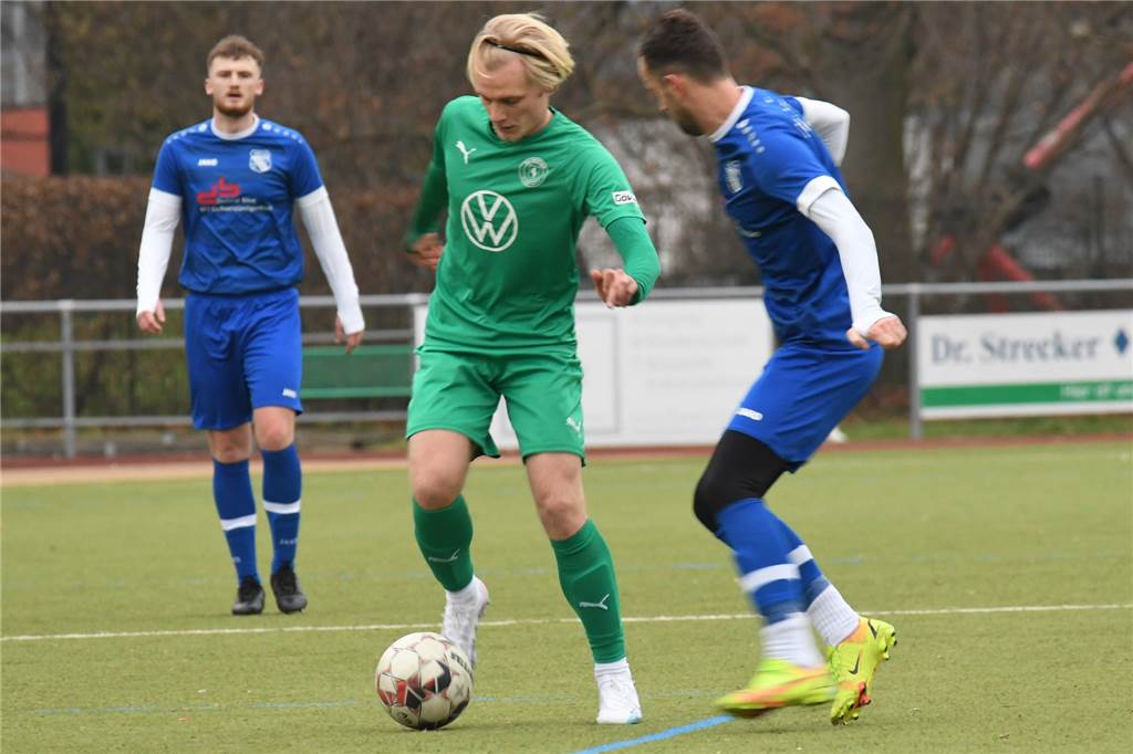 Westfalia Wethmar gewinnt letzten Test der Vorbereitung Nico Sonnen (am Ball) erzielte zwei Tore für Westfalia Wethmar.