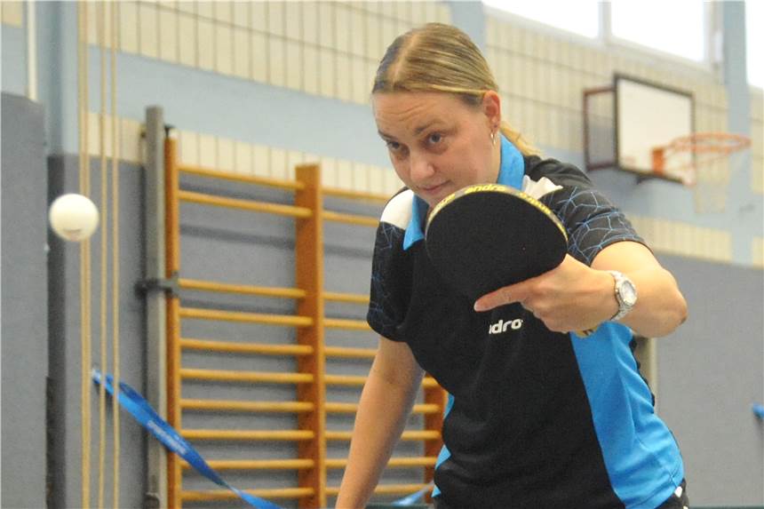 In Castrop-Rauxel: Die Tischtennissaison ist unterbrochen bis zum Jahresende Nicola Schuchardt, Kapitänin der Post-SV-Damen in der Verbandsliga, dürfte nach erfolgter Saisonunterbrechung erleichtert sein.