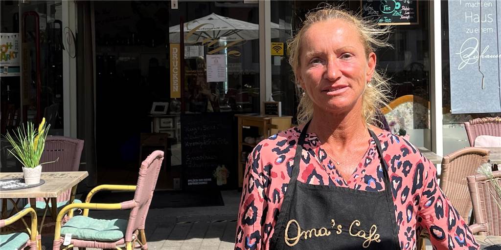 Einzelhändler in Werne fühlen sich durch Straßenfestival benachteiligt Nicole Kiwitt steht vor ihrem Café in Werne.