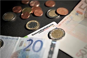Niedrigere Beiträge für die Mitglieder der gesetzlichen Krankenkassen - dafür müsste Gesundheitsminister Spahn doch Beifall bekommen. Möchte man meinen. Doch die Reaktionen auf seinen Vorstoß sehen anders aus. Foto: Nicolas Armer