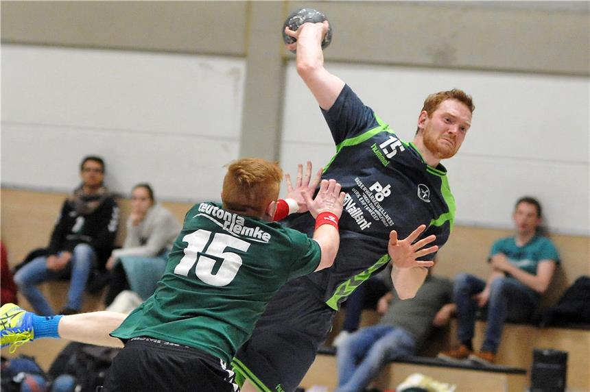 HSG Rauxel-Schwerin verliert Testspiel bei Westfalia Herne Niels Soumagne legt aus beruflichen Gründen eine Handballpause ein.