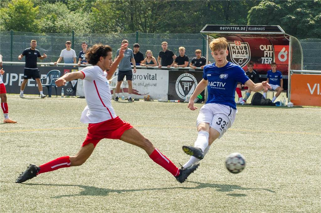 Wegweisendes Spiel für die U19 des TuS Haltern Niels Veverka (r.) wird am Sonntag zusammen mit Kevin Stenzel in der U19 spielen.