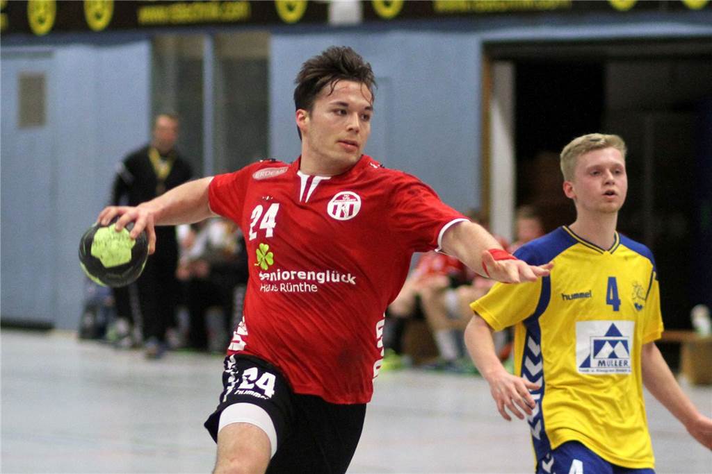 Wiedersehensfreude ist groß: HC TuRa Bergkamen holt Aufstiegs-Duo zurück Niklas Domanski trägt in der neue Spielzeit wieder das Trikot des HC TuRa Bergkamen.