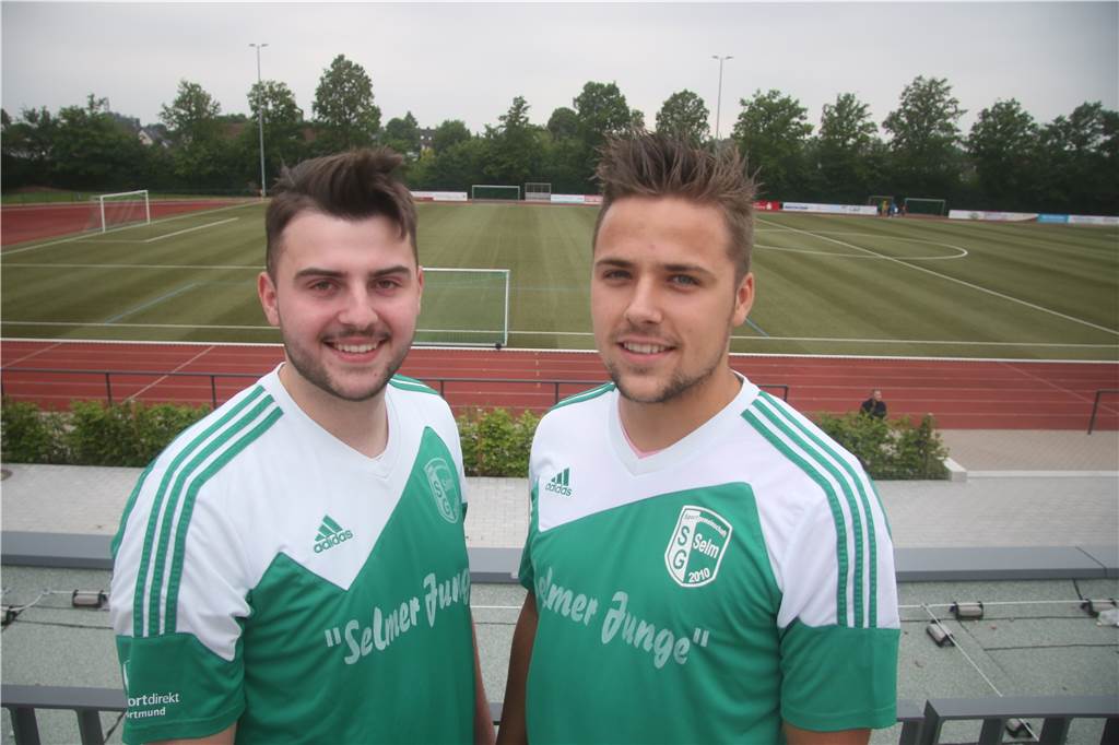 SG Selm verpflichtet einen Mittelfeldspieler des SuS Olfen Niklas Neumann (l.) und Marc Westrup haben ebenfalls eine Olfener Vergangenheit.