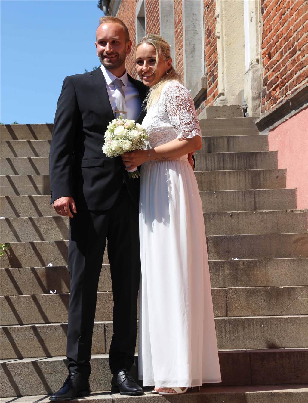 Von Flensburg nach Vreden der Liebe wegen Niklas Streich und Nadine Streich-von Kiedrowski nach der Trauung